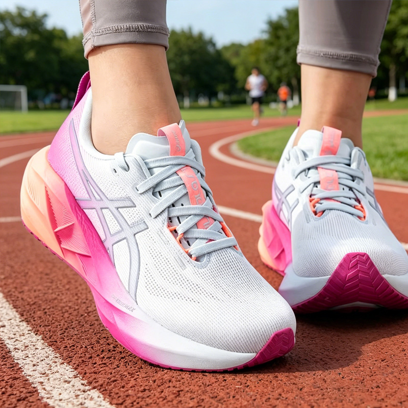 Scarpe da corsa Asics da donna - Table Tennis Shoes Asics recensione e prezzo