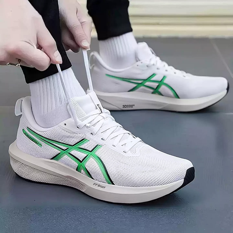 Asics DYNABLAST 4 Scarpe da co - Table Tennis Shoes Asics recensione e prezzo